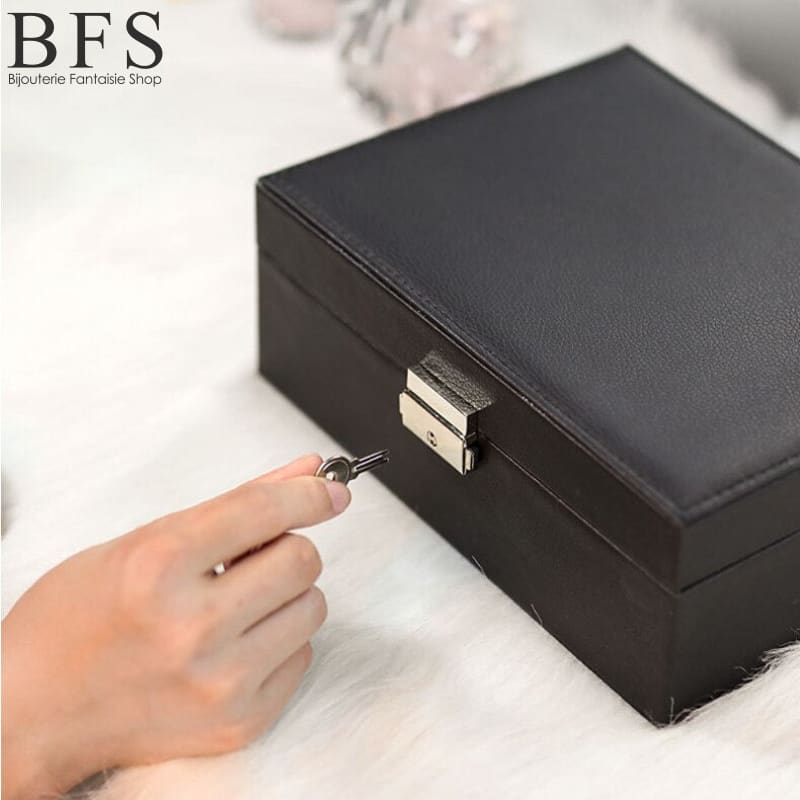boite-a-bijoux-en-cuir-grande-taille-noire