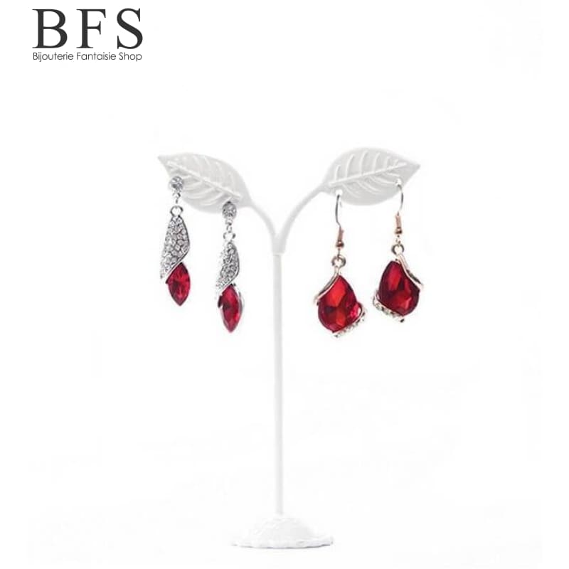 porte-boucle-d-oreille-fantaisie-feuille